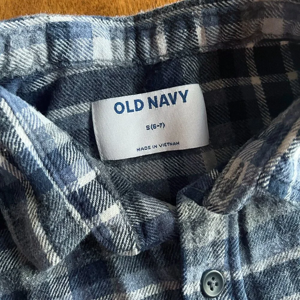 Old Navy gray and blue flannel shirt S 6-7